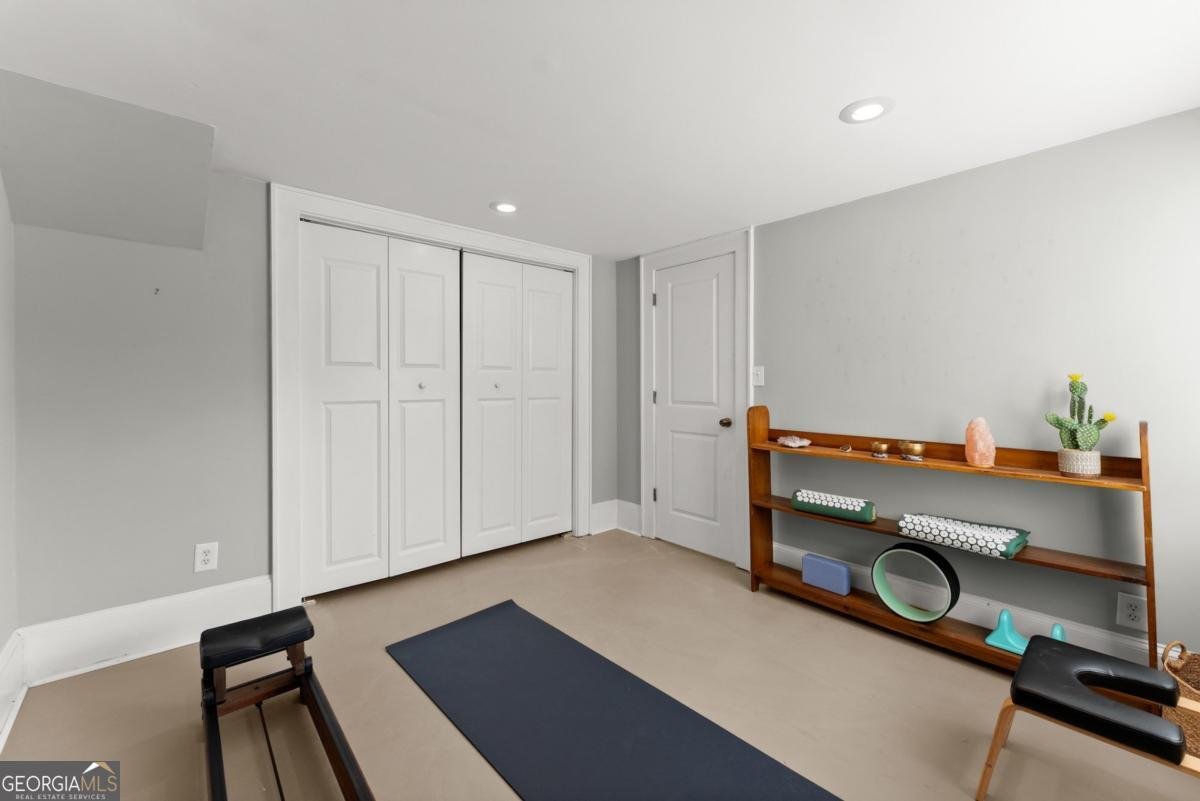 401 Ridgewood Avenue Gainesville - 44