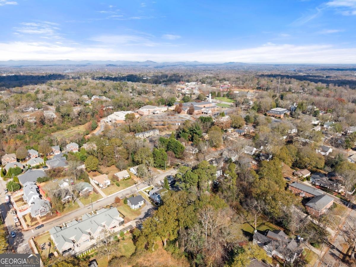 401 Ridgewood Avenue Gainesville - 63