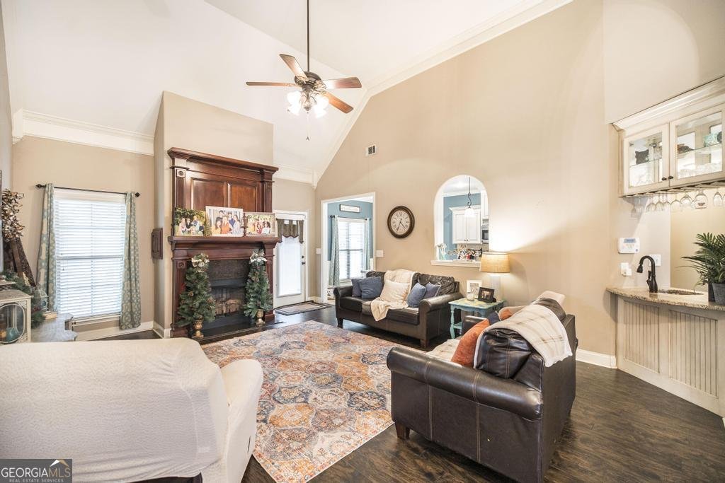 312 Bridgehampton Way Perry - 9