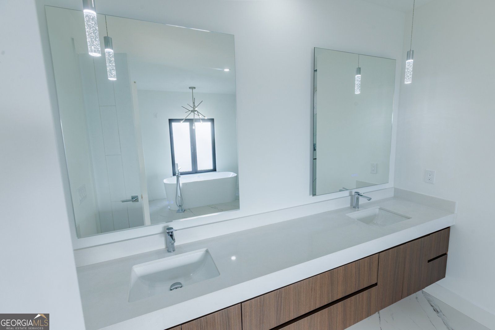 4805 Moore Road Suwanee - 105