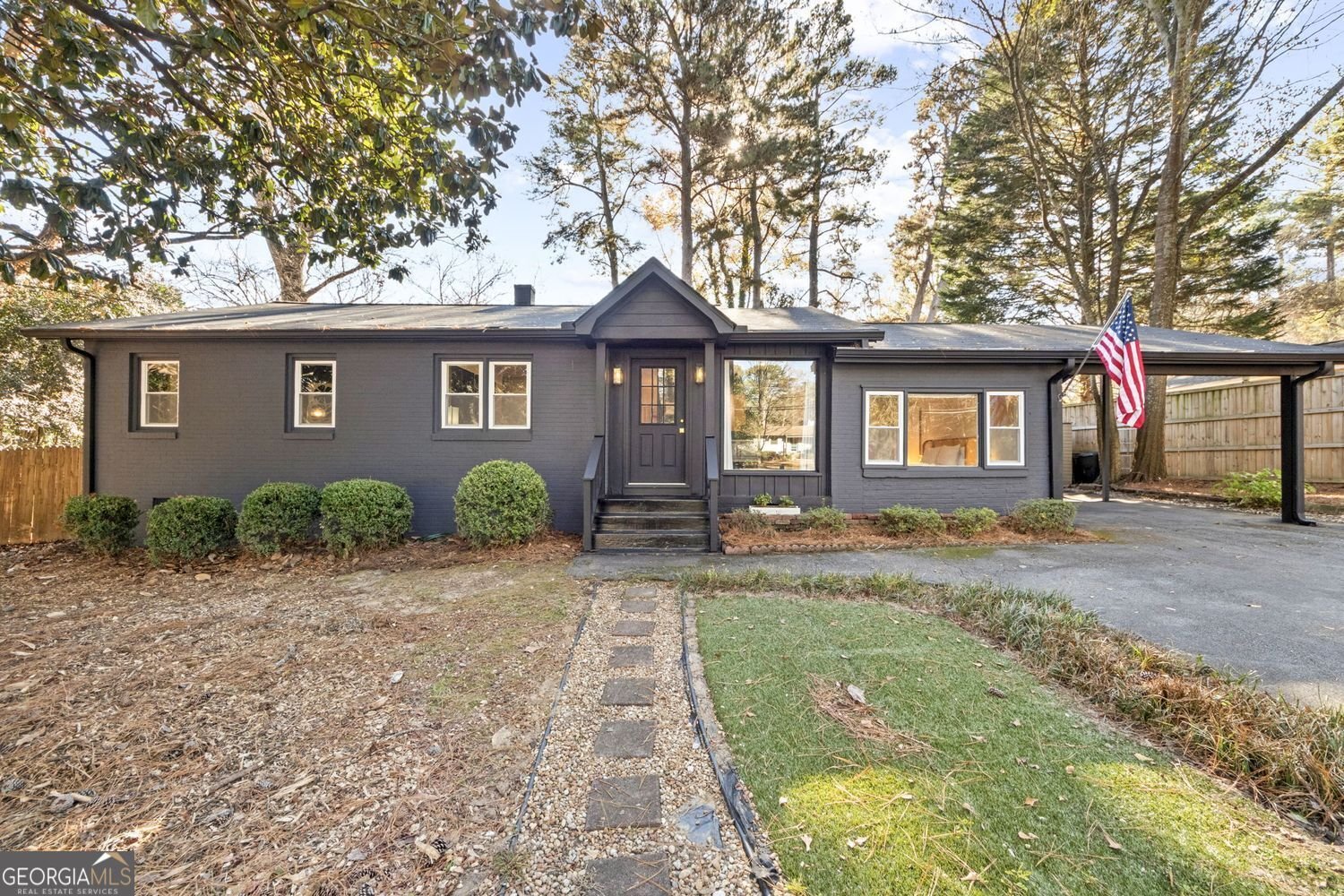 1333 Victor Road Atlanta - 1