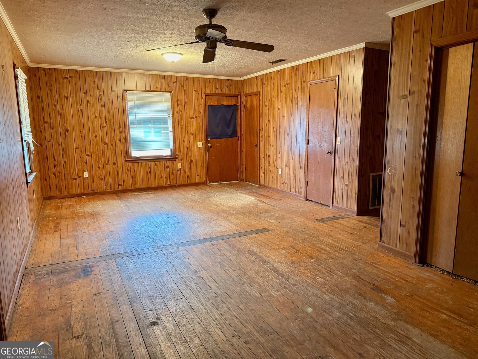 26 Main Street Register - 12