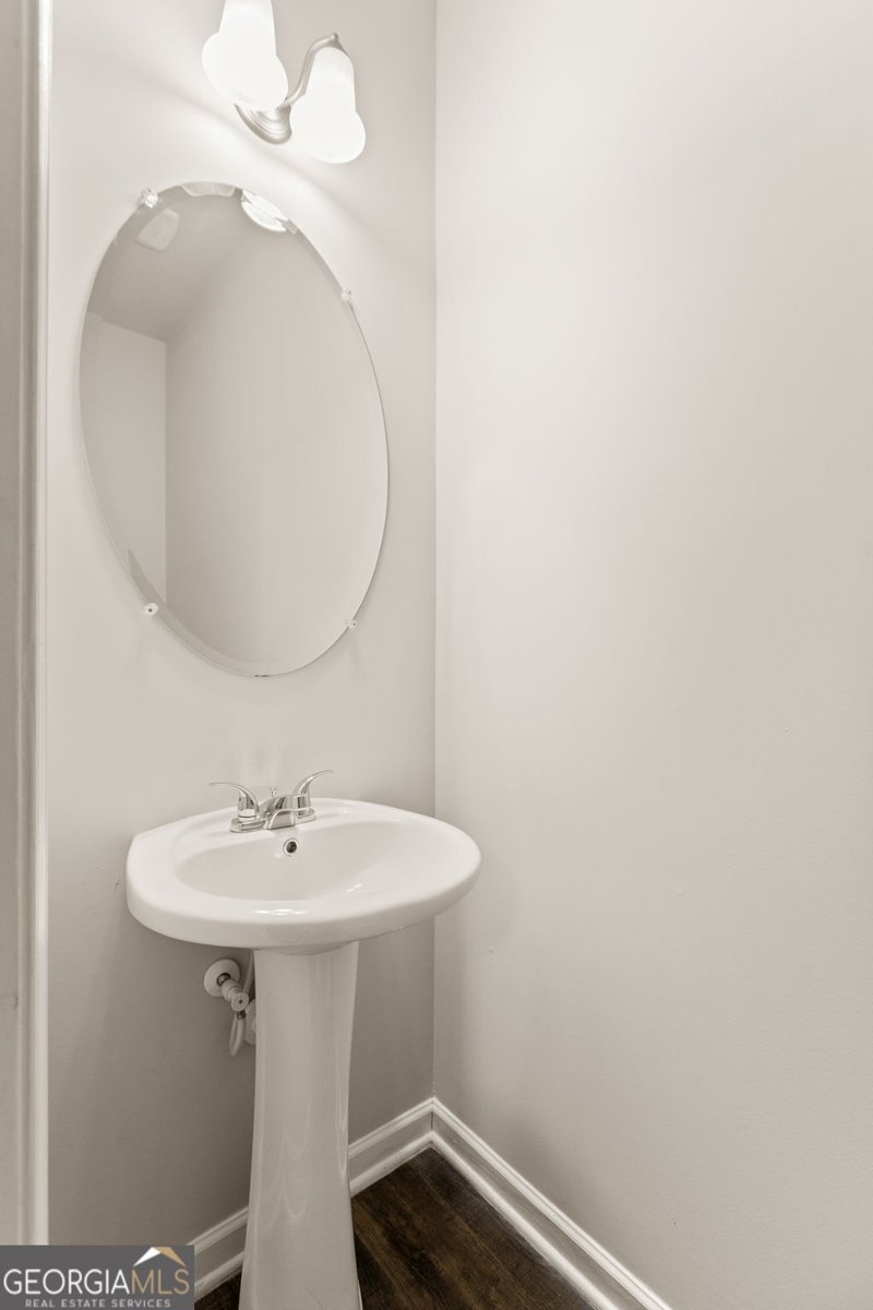 4497 Ravenwood Drive Union City - 19