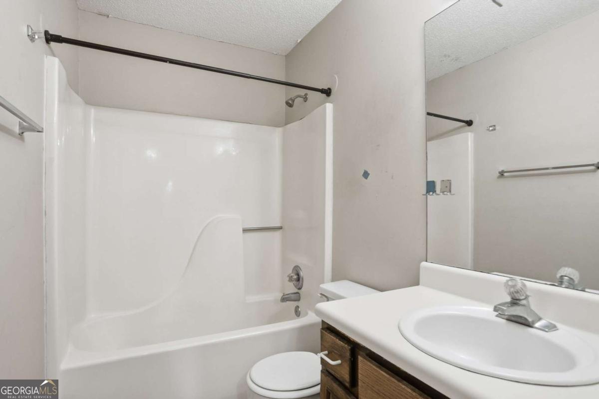 2994 Brooks Drive Snellville - 28