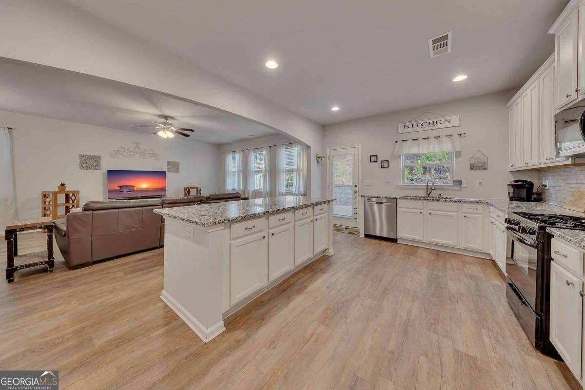 646 Royal Crest Court Canton - 19