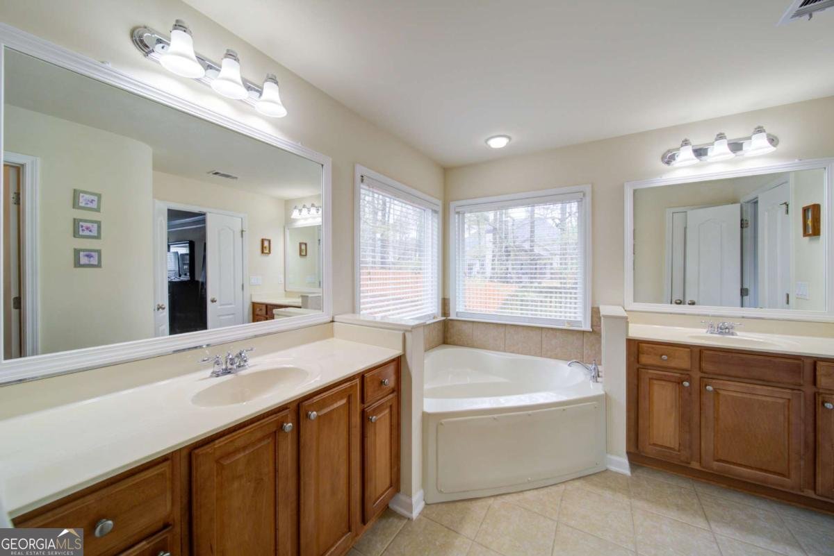 5715 Falls Landing Drive Cumming - 18