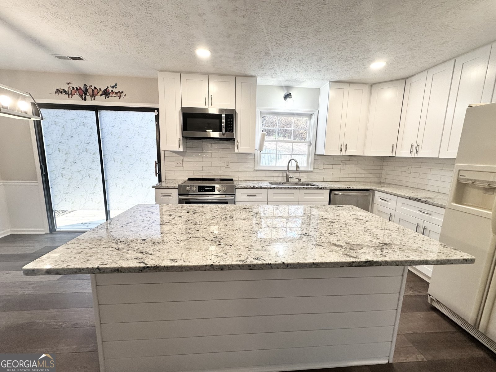 9725 Kings Road Gainesville - 22