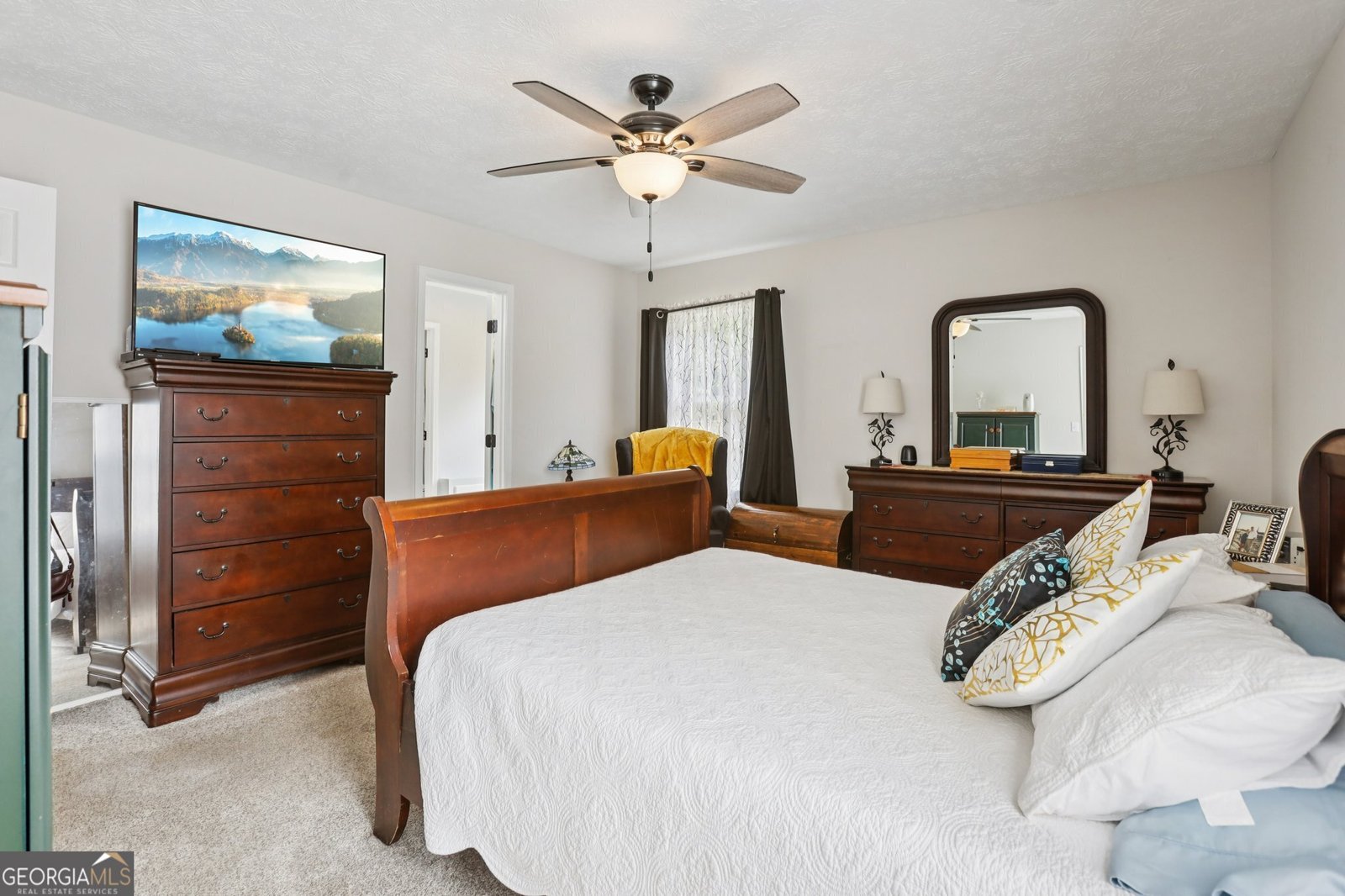 9725 Kings Road Gainesville - 29