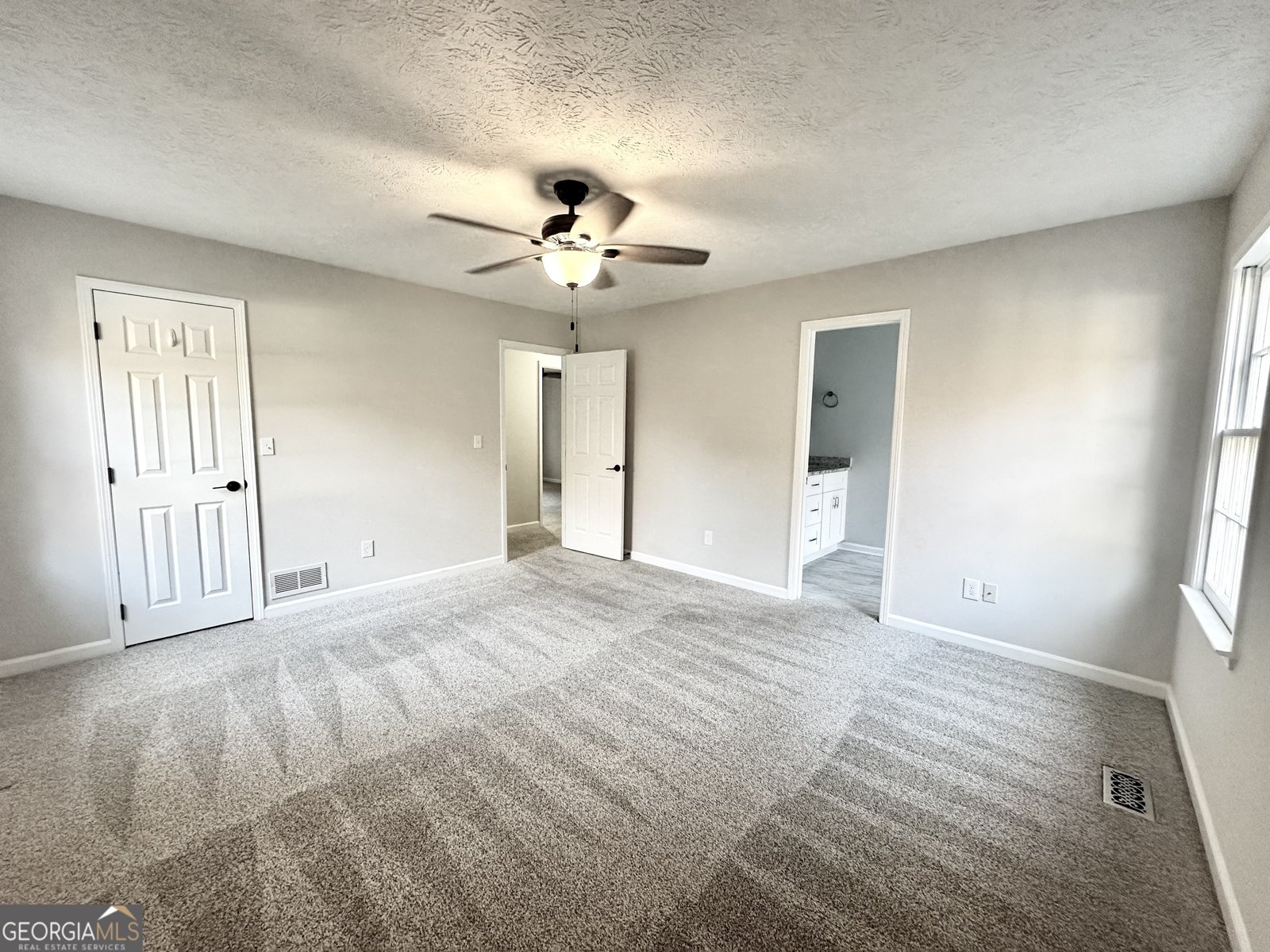 9725 Kings Road Gainesville - 30