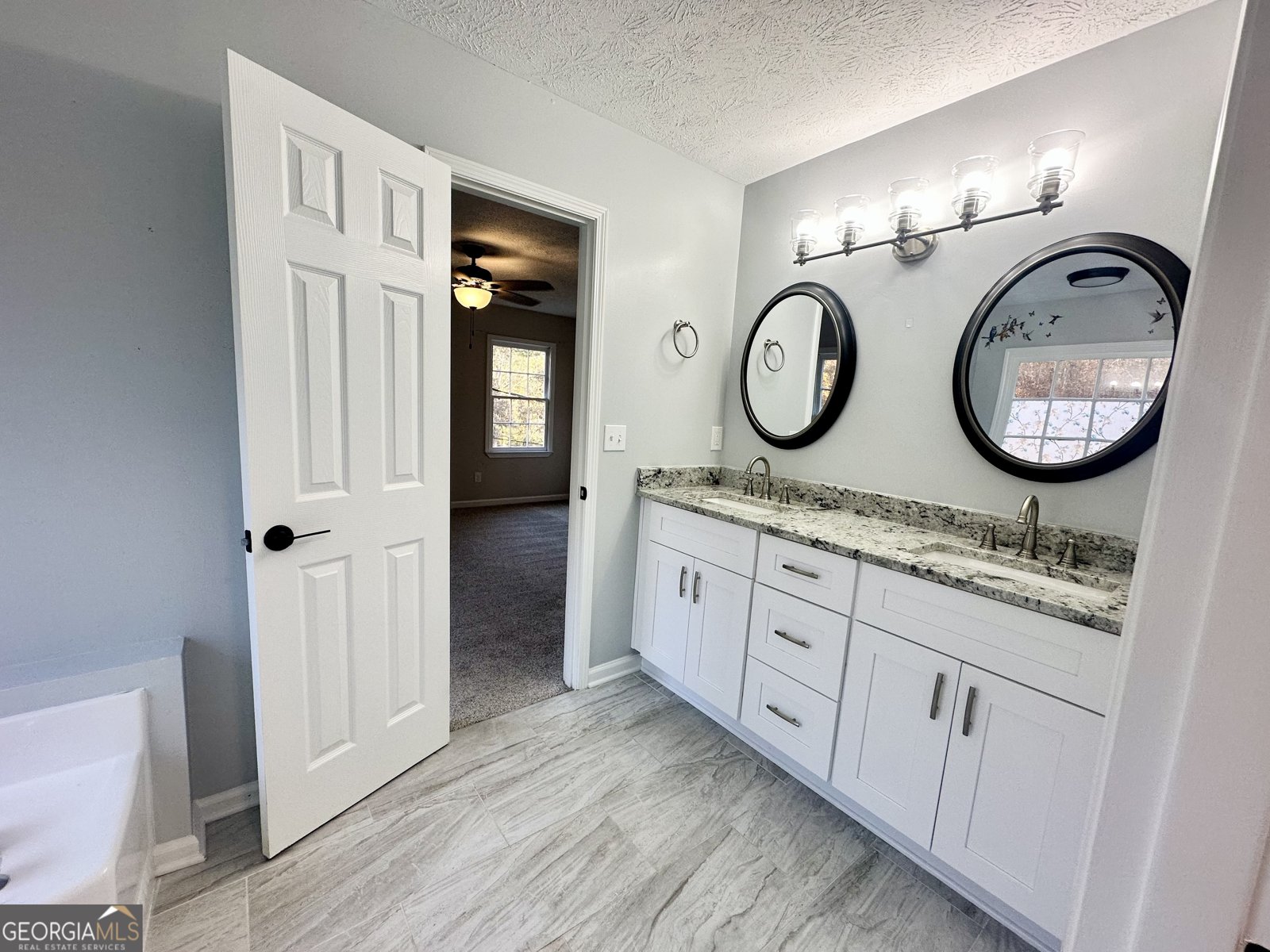 9725 Kings Road Gainesville - 33