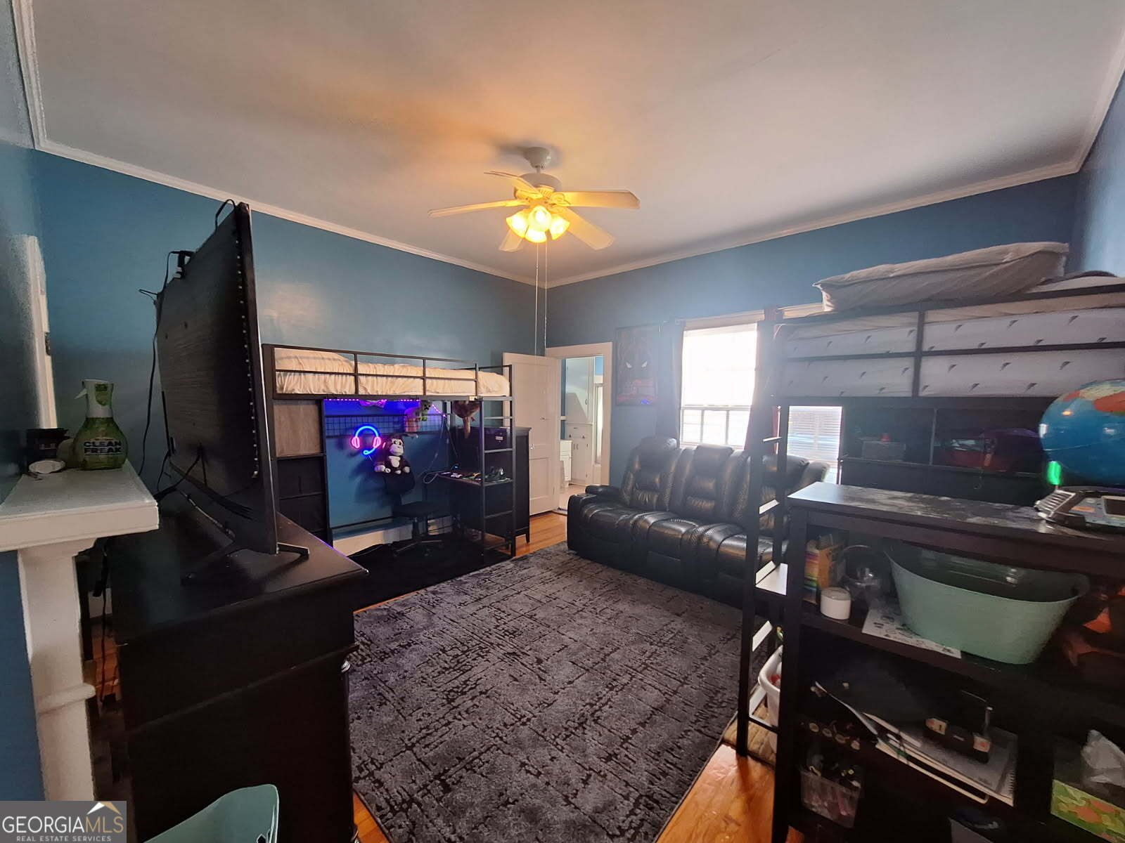 2304 30th Street Valley - 24