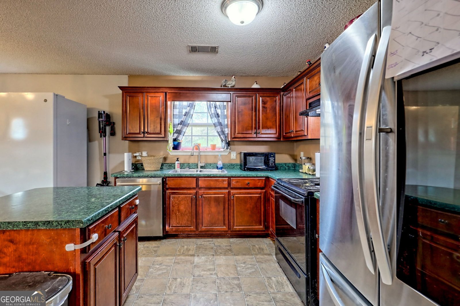 1085 Smokey Road Alto - 16