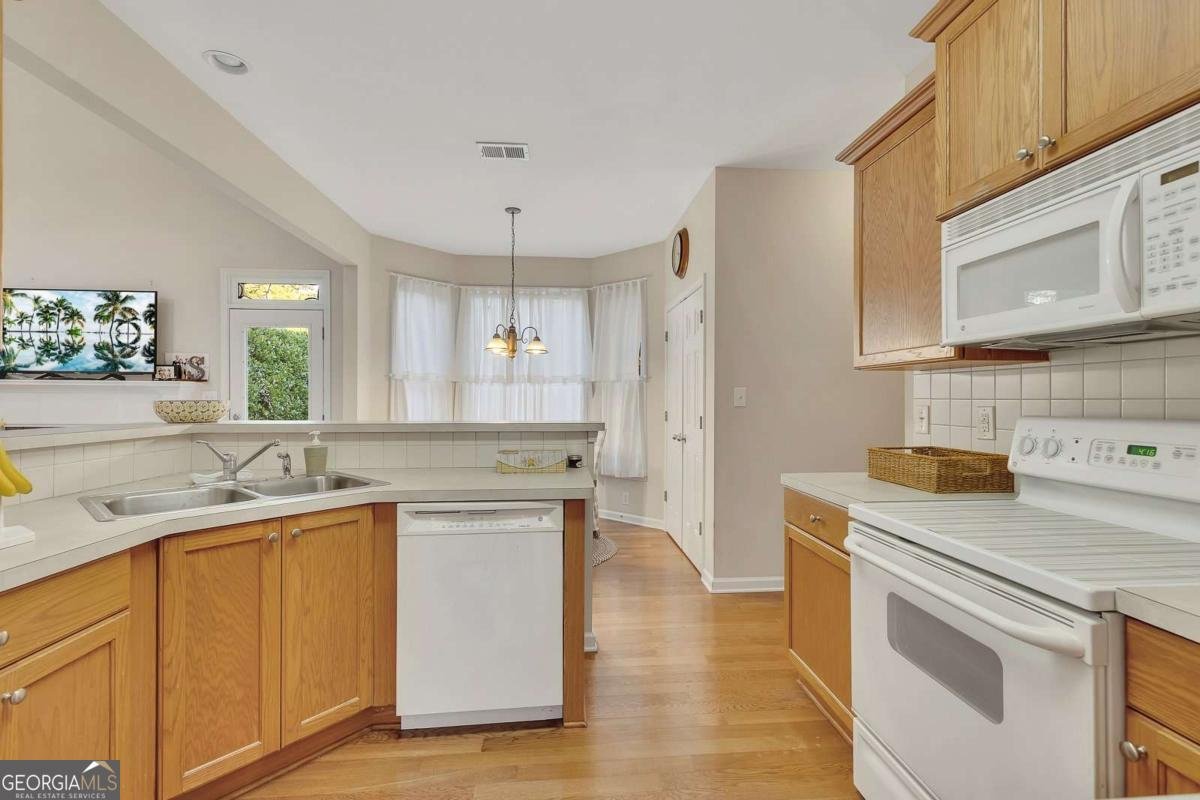 3092 Woodbridge Lane Canton - 18