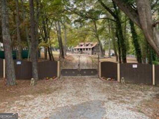 5098 Meadows Road Powder Springs - 1