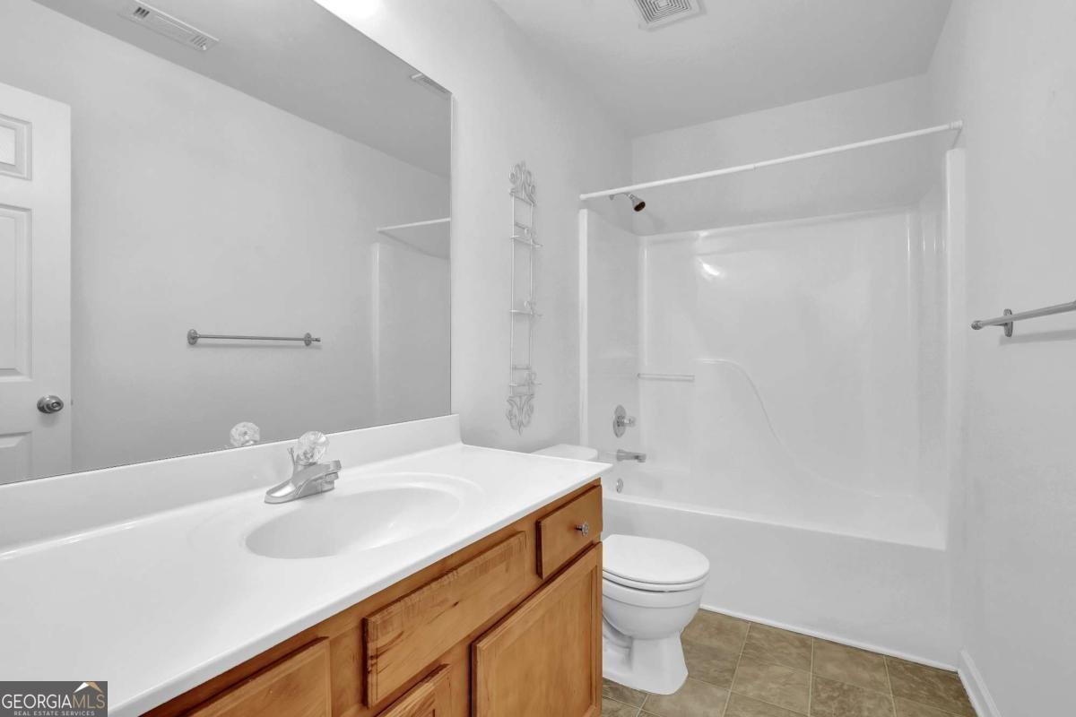 2096 Lakeshore Overlook Drive Kennesaw - 17