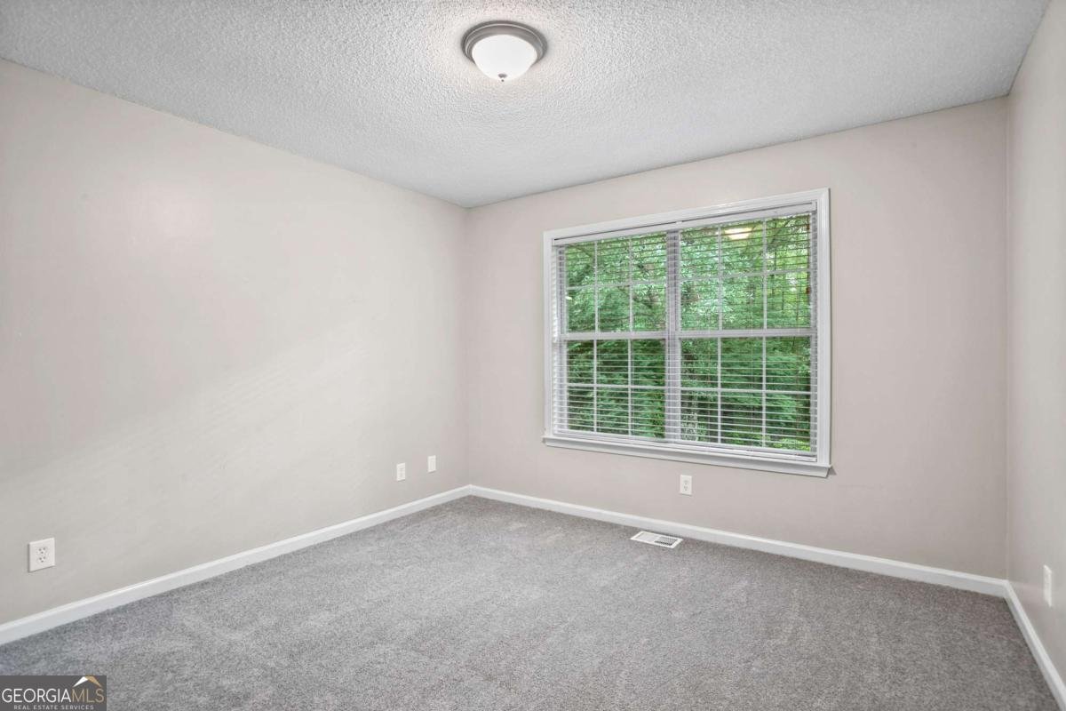 1027 Regency Drive Acworth - 23