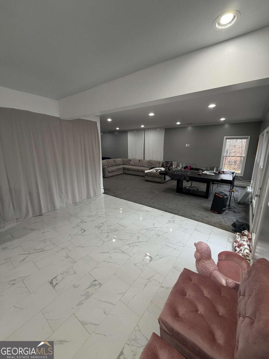 5135 Highland Lake Drive Atlanta - 25