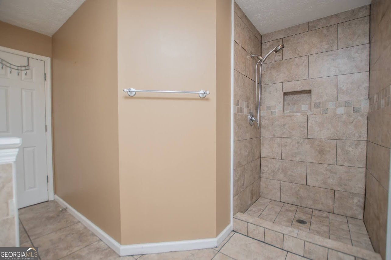 955 Pointers Way Lawrenceville - 32