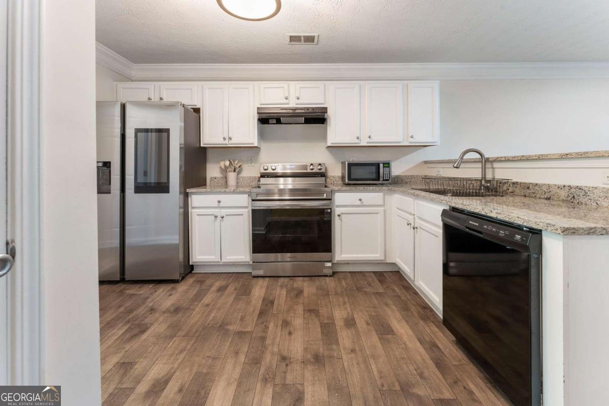 2433 Wood Bend Lane Riverdale - 18