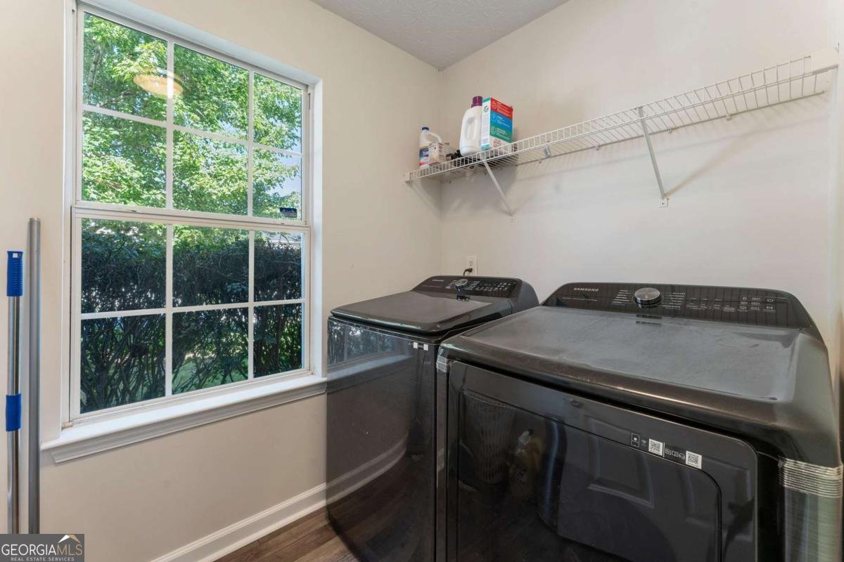 2433 Wood Bend Lane Riverdale - 34