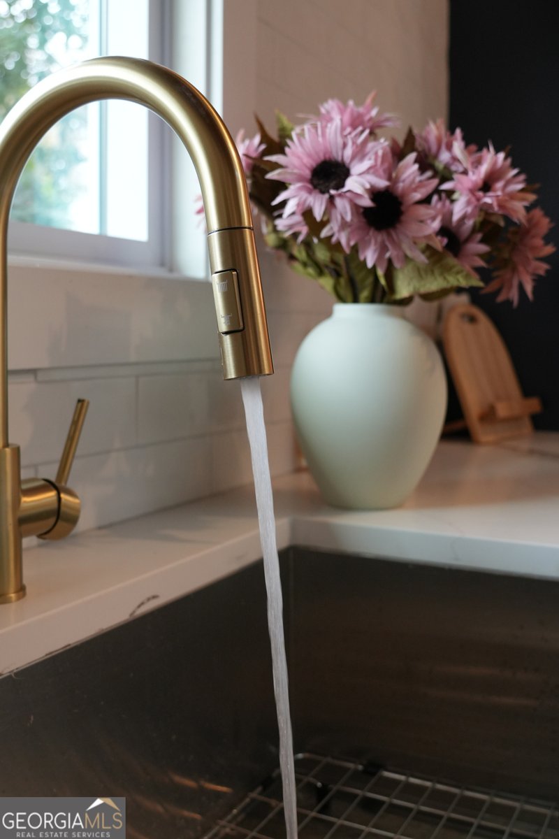 3333 Thornewood Drive Atlanta - 18