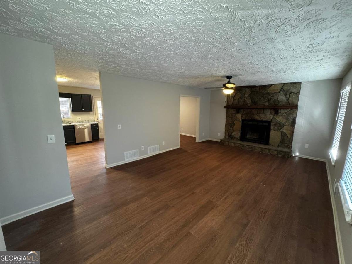 4687 Hilltop Drive Acworth - 3