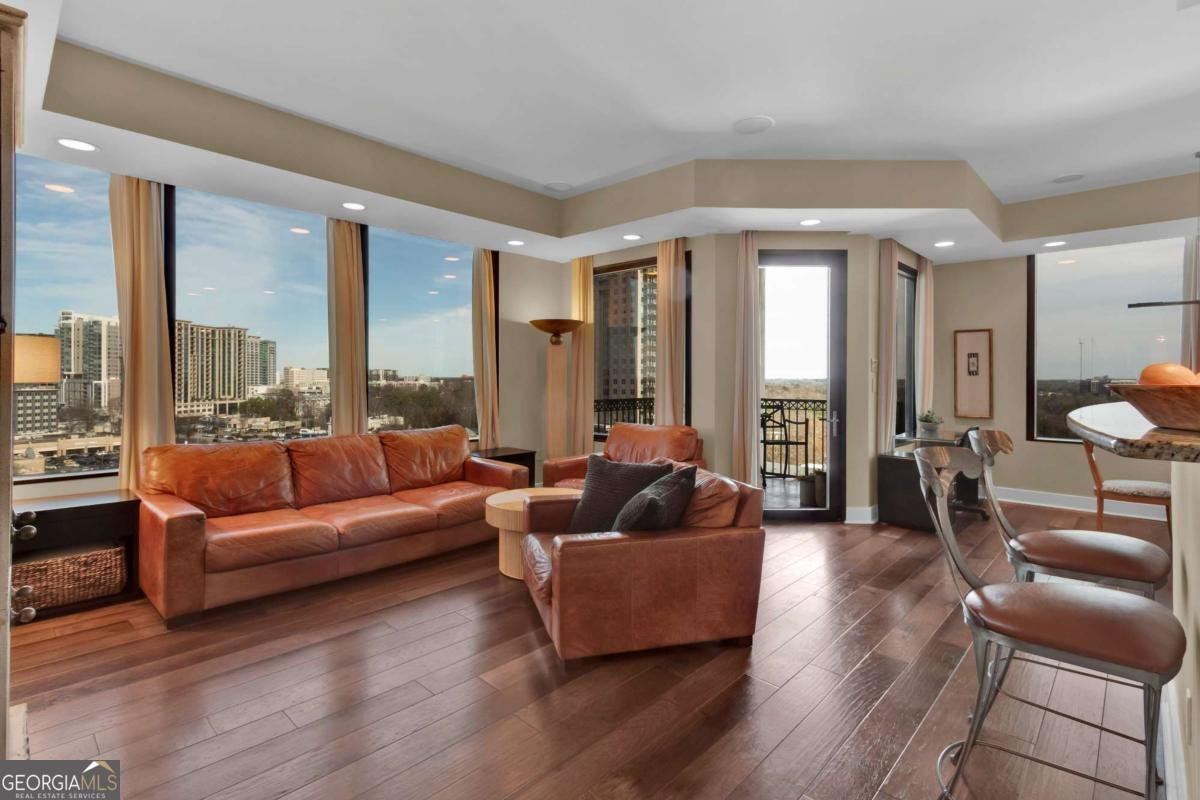 2828 Peachtree Road Atlanta - 13