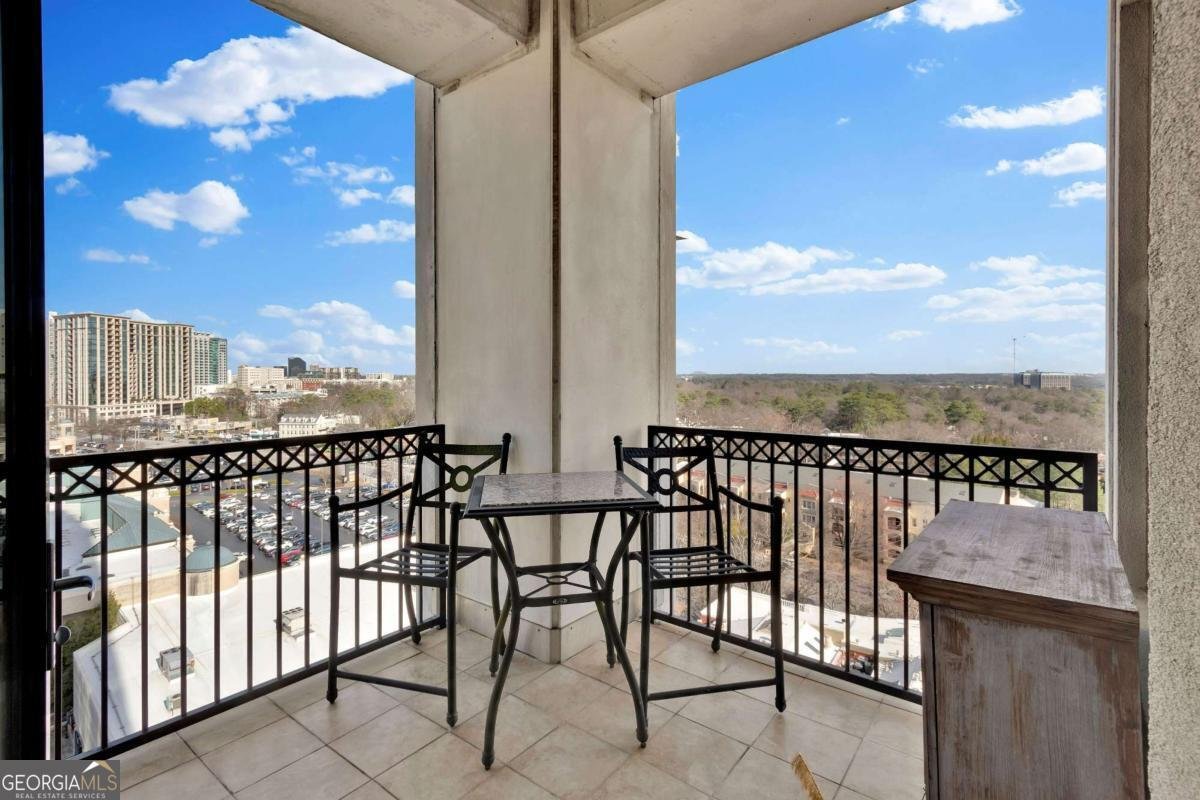 2828 Peachtree Road Atlanta - 15