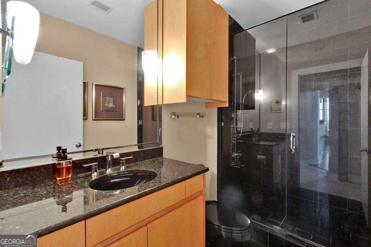 2828 Peachtree Road Atlanta - 20