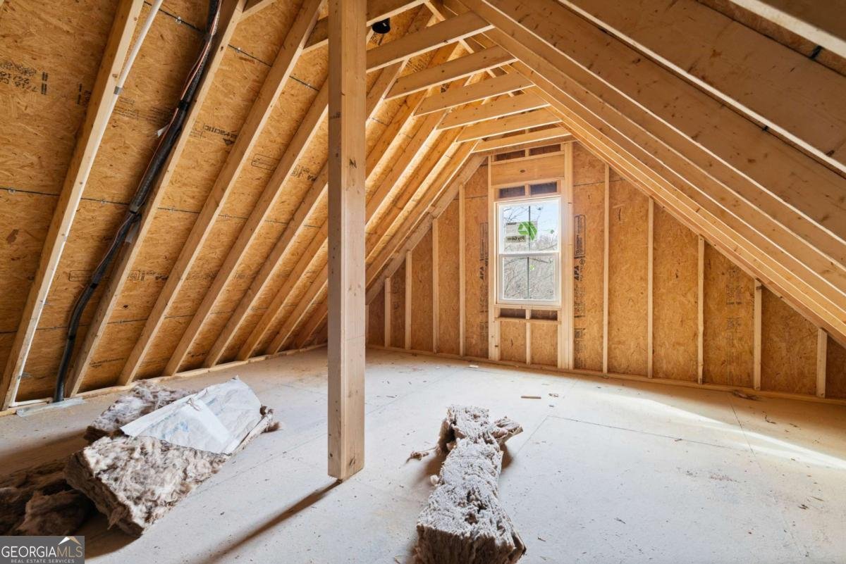 6144 Cardinal Drive Gainesville - 22