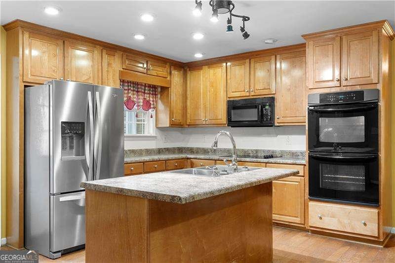 328 Rain Valley Circle Meansville - 12