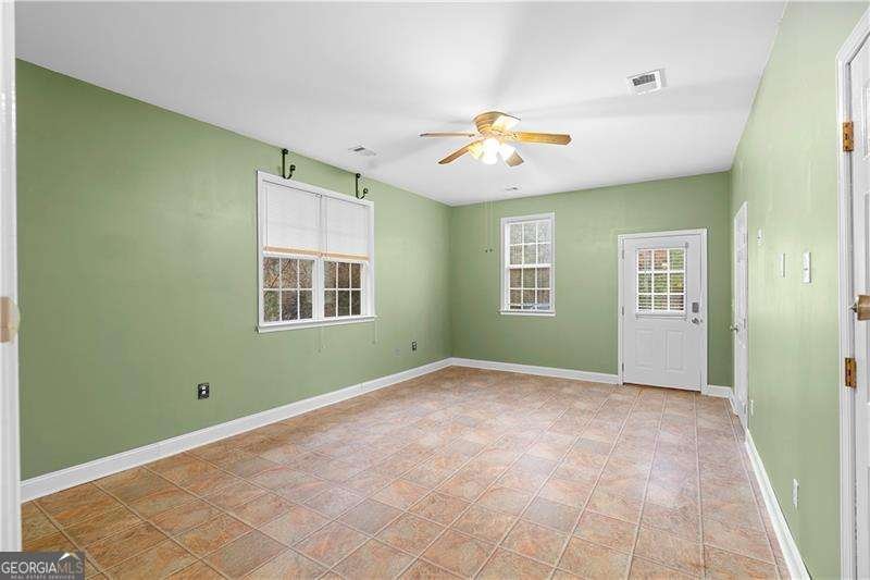 328 Rain Valley Circle Meansville - 3