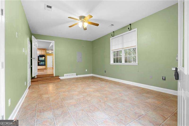 328 Rain Valley Circle Meansville - 6