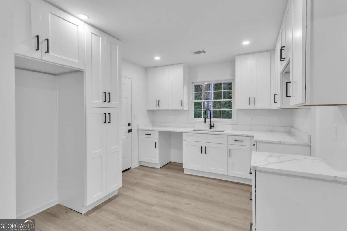 3296 Columbia Woods Drive Decatur - 11