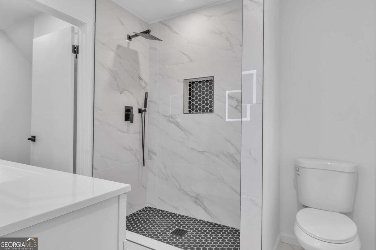 3296 Columbia Woods Drive Decatur - 24