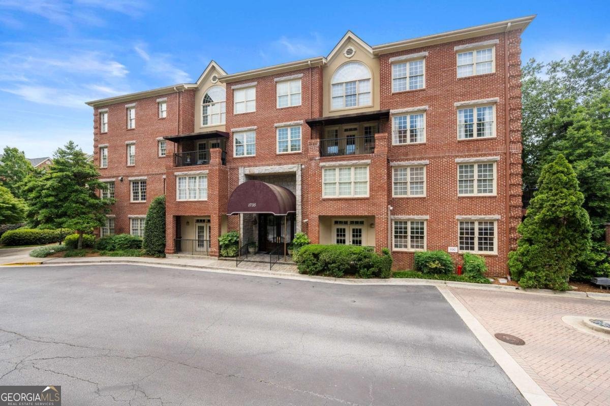 1735 PEACHTREE Street Atlanta - 13