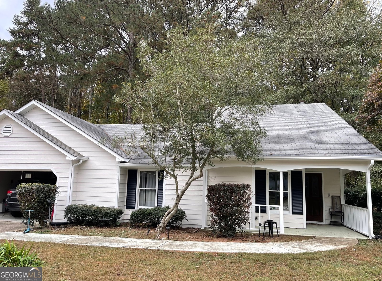 112 Glendale Drive Peachtree City - main photo