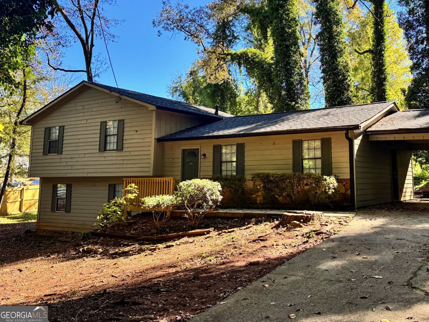 3592 Denby Drive Snellville - 1