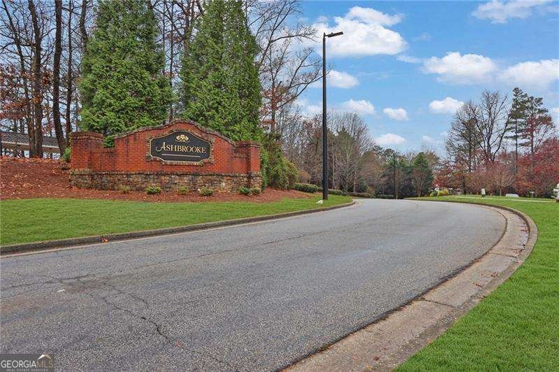 1557 Butternut Cove Stone Mountain - 36