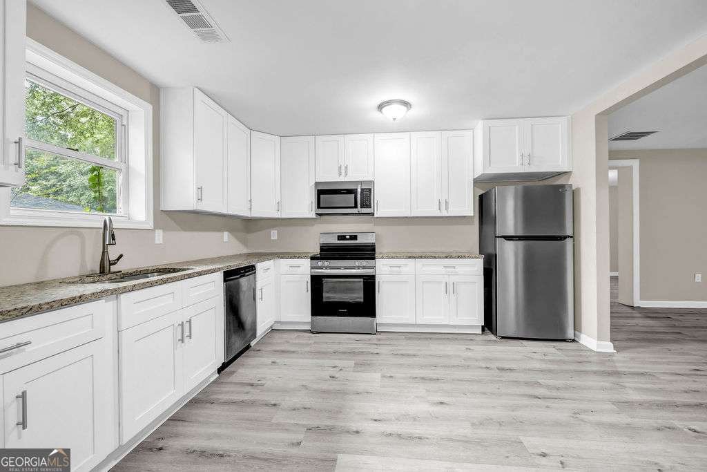 305 S 18th Street Griffin - 3