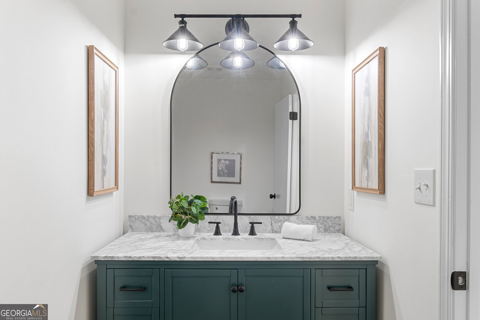 1031 LAKEWOOD Drive Marietta - 19