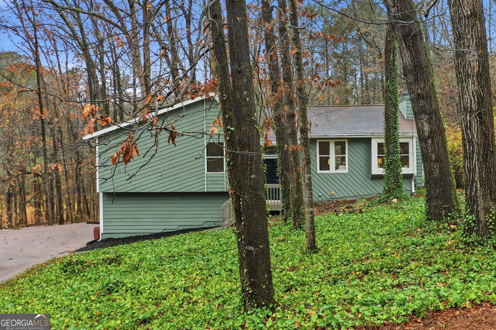 1031 LAKEWOOD Drive Marietta - 31