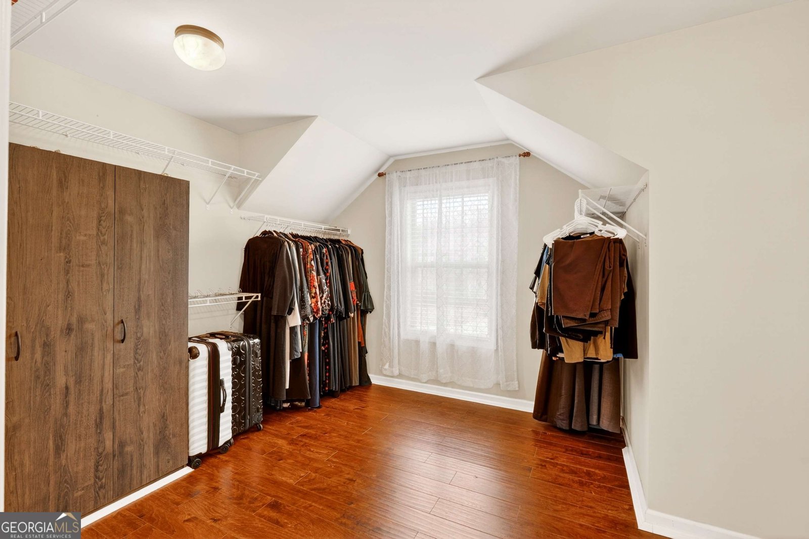 3770 Falling Leaf Cumming - 38