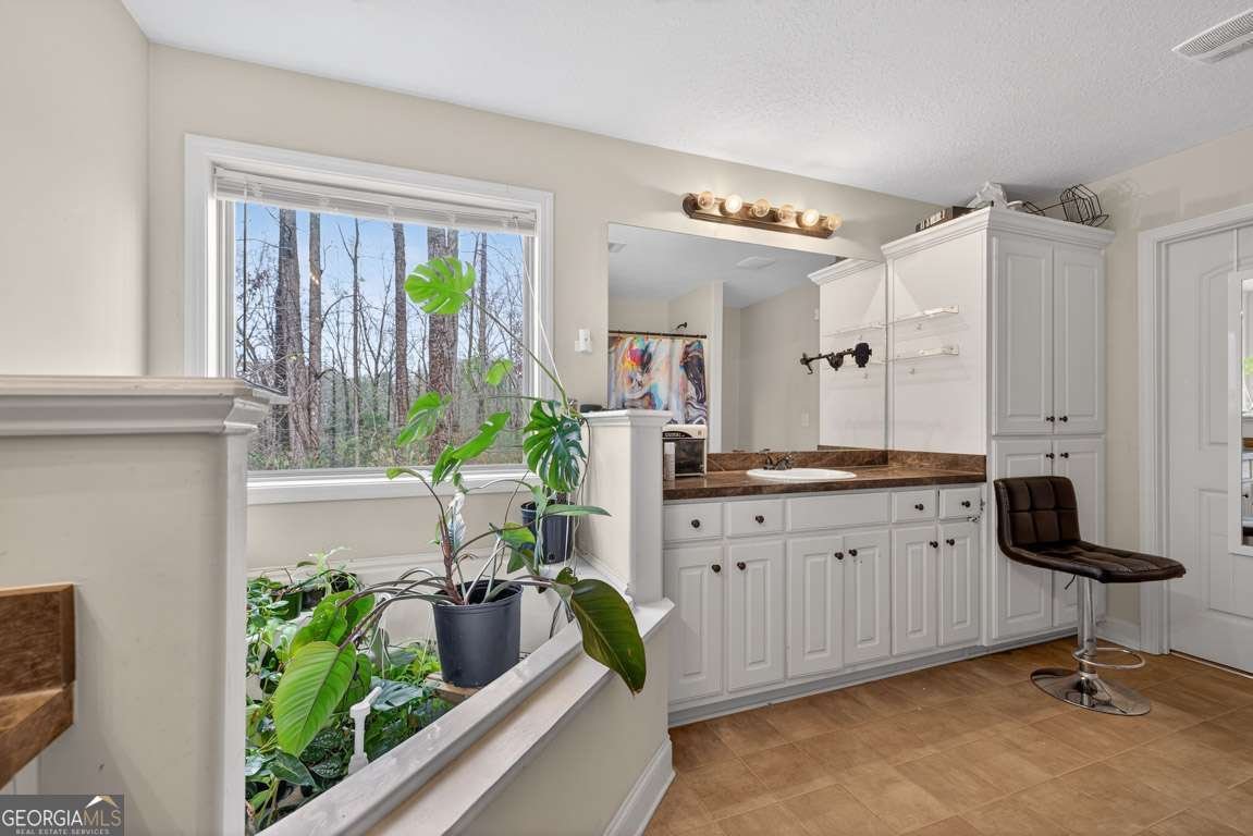 1553 SHOAL CREEK Drive Winder - 27