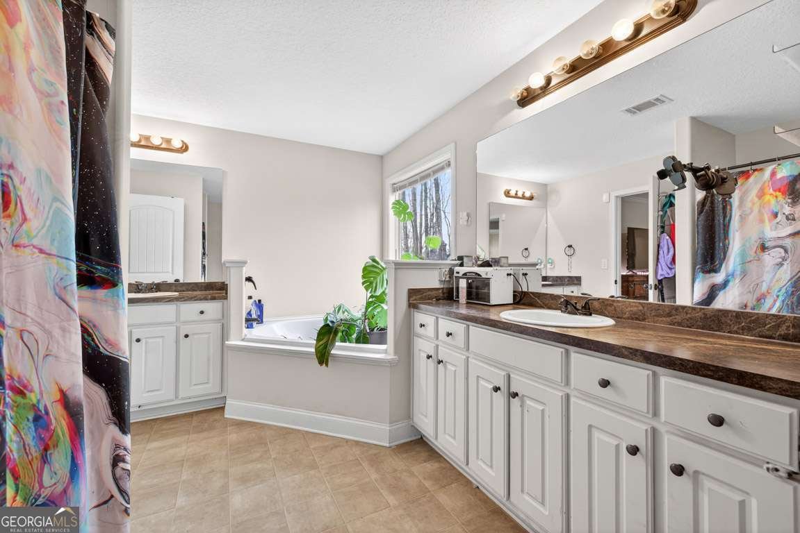 1553 SHOAL CREEK Drive Winder - 29