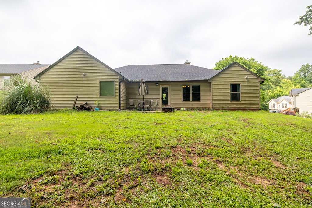 1553 SHOAL CREEK Drive Winder - 39