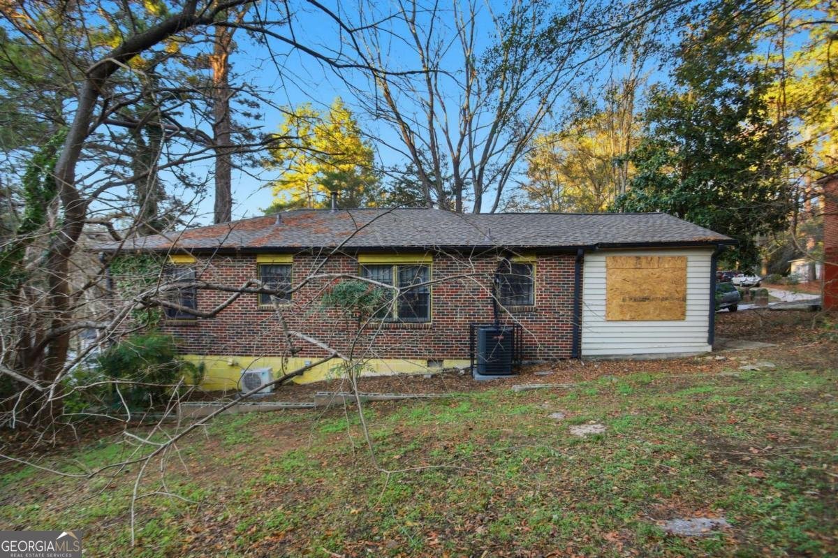 682 Steve Drive Atlanta - 4