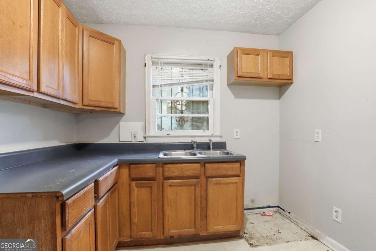 682 Steve Drive Atlanta - 9