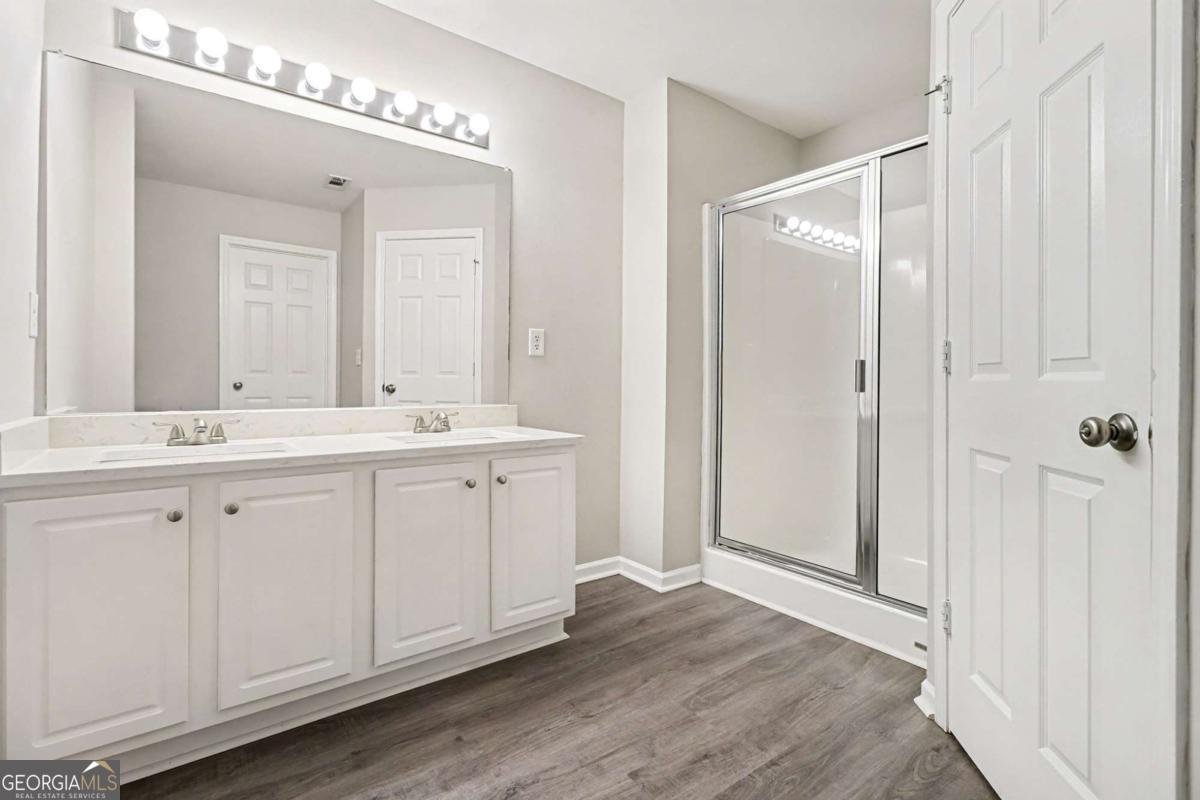 4333 Savannah Lane Atlanta - 40