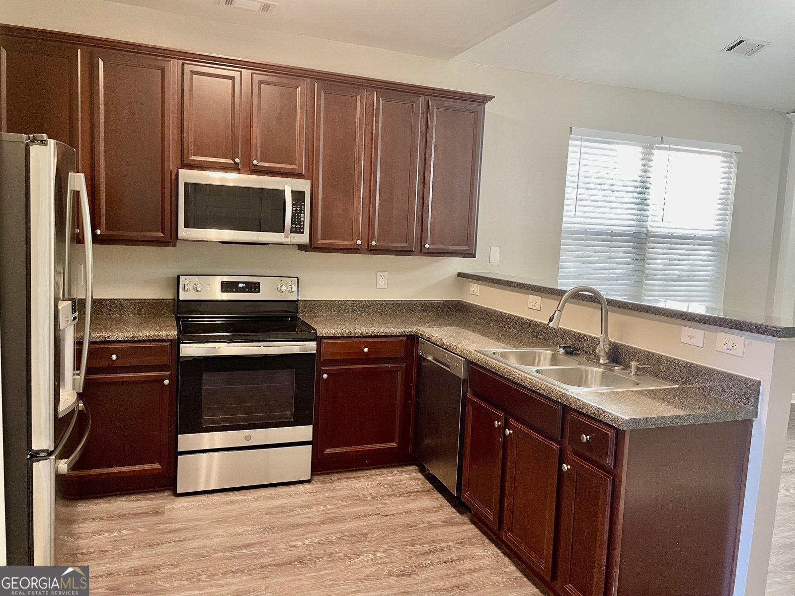 404 Pierpont Court Canton - 2